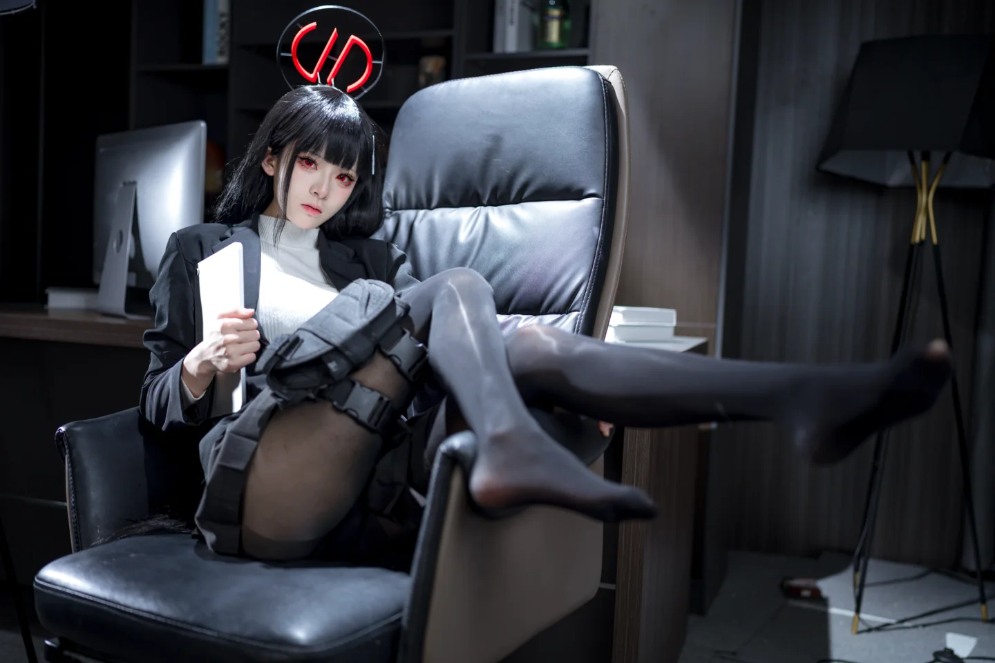 九柒喵 - No.026 蔚蓝档案 调月莉音 [64P-1.4GB] tg@simisebaisi 【丝足阁】052.webp